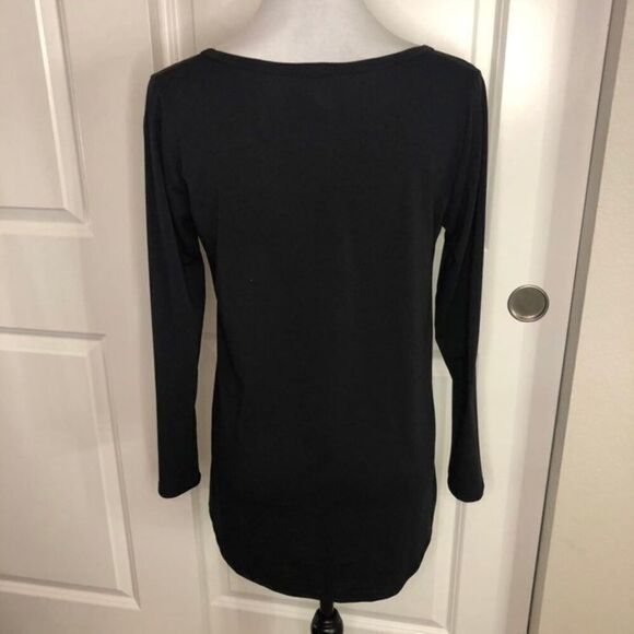Lularoe Solid Black Long Sleeve T-shirt - Picture 2 of 11